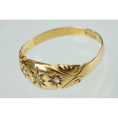 34 - Late Victorian diamond 18ct yellow gold three stone ring, three small rose cut diamonds, gypsy set, ... 