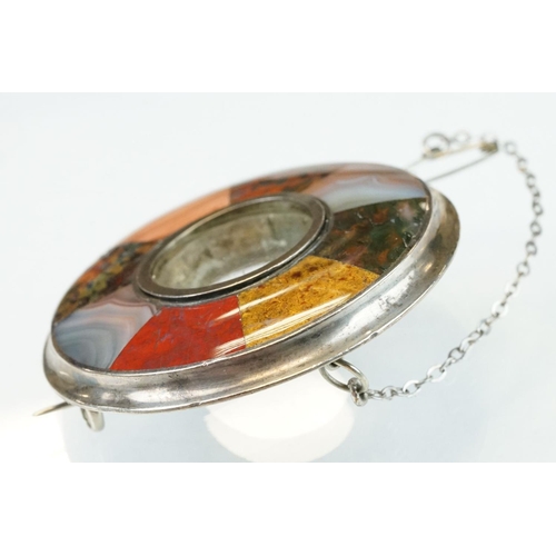 362 - Late 19th century agate unmarked silver circular brooch, moss agate, jasper and banded agate panels,... 