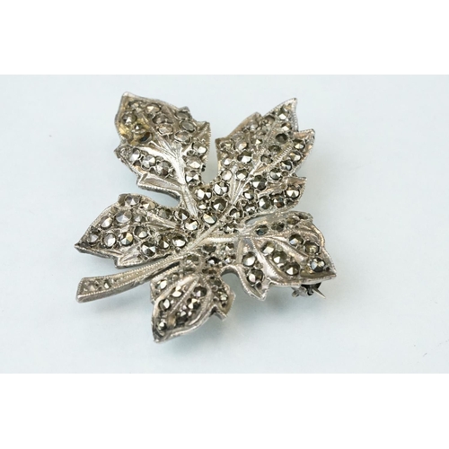 90 - Collection of marcasite jewellery to include paste and marcasite white metal flower head necklace; g... 