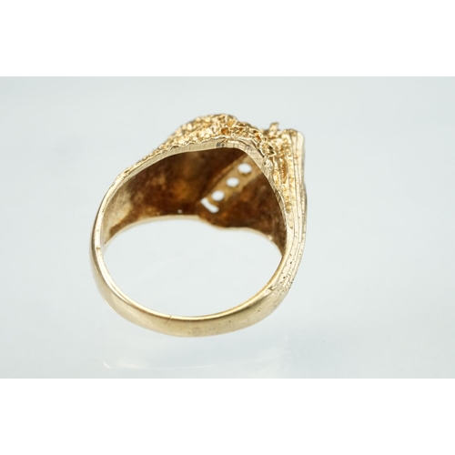 93 - 9ct yellow gold textured modernist ring, asymmetric design, ring size N½