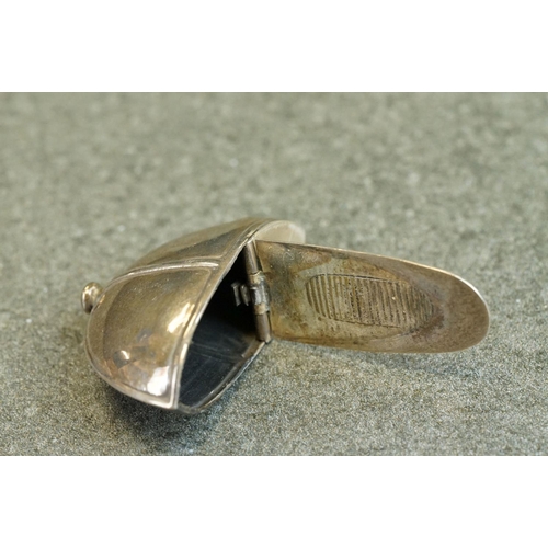 420 - Silver vesta case modelled as a jockey hat, stamped sterling 925, length approx 5cm