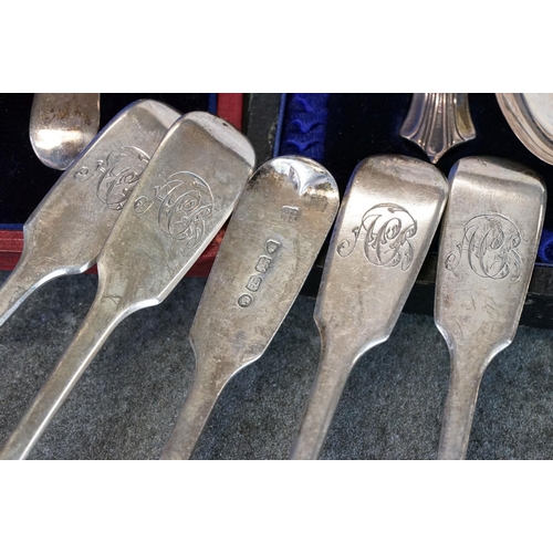 454 - Cased set of six silver teaspoons and a pair of sugar tongs, Albany pattern, makers Charles Wilkes, ... 