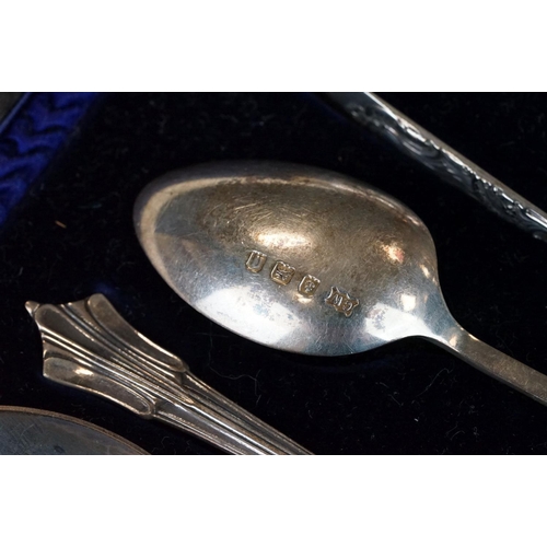 454 - Cased set of six silver teaspoons and a pair of sugar tongs, Albany pattern, makers Charles Wilkes, ... 