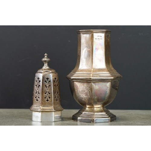 495 - George VI Silver octagonal sugar caster, with a slip pierced cover on a stepped octagonal base, Birm... 