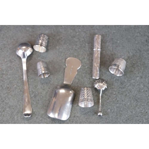 507 - Group of silver items to include a silver caddy spoon with engine turned decoration to handle, Birmi... 