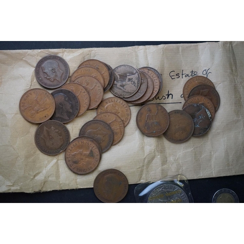 139 - A mixed collection of British pre decimal and foreign coins together with a small quantity of bankno... 