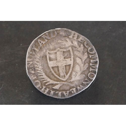 19 - A Hammered Silver Commonwealth Shilling coin, dated 1656