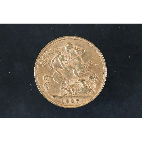 6 - A British King Edward VII 1907 gold full sovereign coin.