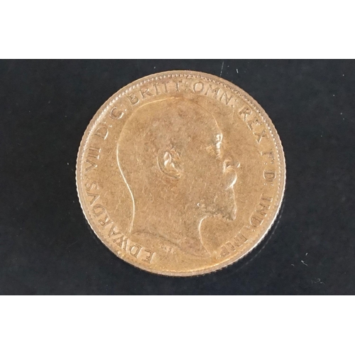 125 - A British 1907 King Edward VII Gold Half Sovereign coin.