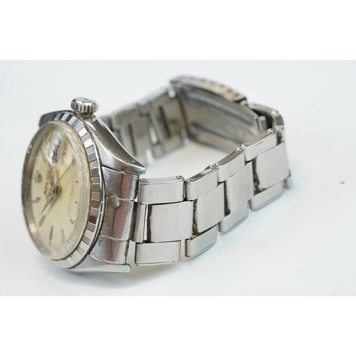 367 - Rolex Oyster-Perpetual Datejust gents 1958 stainless steel wristwatch, with baton hour markers, date... 