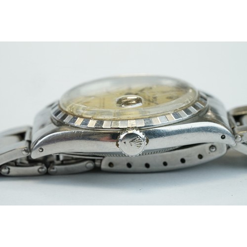 367 - Rolex Oyster-Perpetual Datejust gents 1958 stainless steel wristwatch, with baton hour markers, date... 