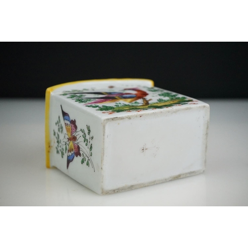 2 - Chelsea ' gold anchor ' type porcelain tea caddy, decorated with exotic birds, approx. 12cm