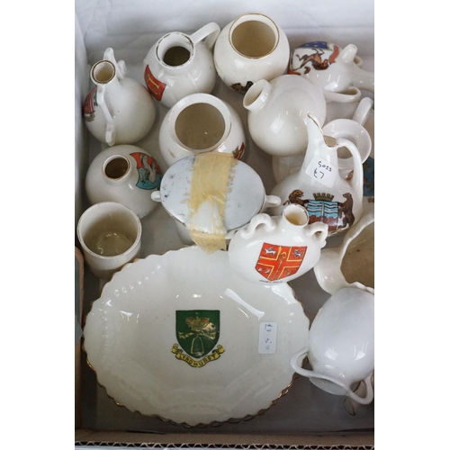 57 - Collection of of over 30 items of crested china ware to include A&S Stoke on Trent, W.H. Goss, Storr... 