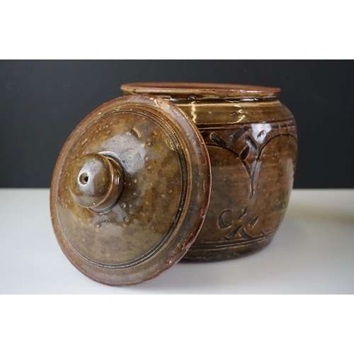 41 - Group of five beer bottles to include a stoneware Malvern Ginger Beer example, a glass Codd bottle, ... 