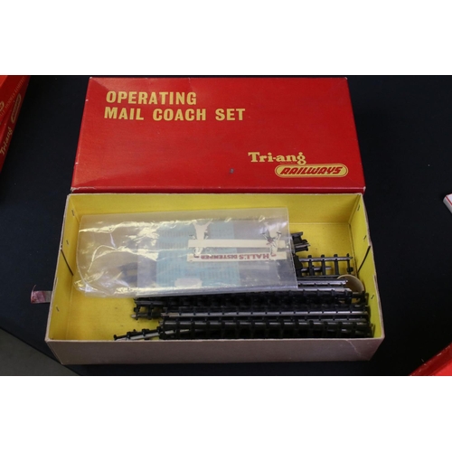 213 - 11 Boxed Triang OO gauge accessories to include R119 Operating TC Mail Coach Set, R402 Operating Roy... 