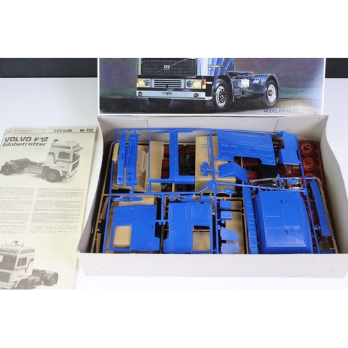 276 - Three boxed plastic model kits to include 2 x 1/24 Italeri (752 Globetrotter & 755 Turbo Truck) and ... 