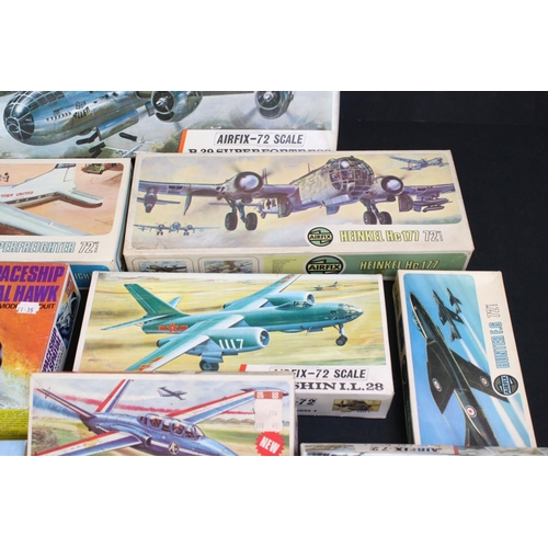 291 - 11 Boxed & unbuilt plastic model kits to include 3 x Series 2 1/72 (02047-5 Magister, 02056-9 Whirlw... 