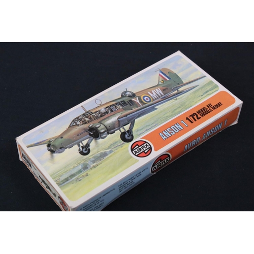 299 - Eight Boxed & unbuilt plastic model kits to include 7 x Series 3 1:72 scale (03006-7 Lockheed Hudson... 