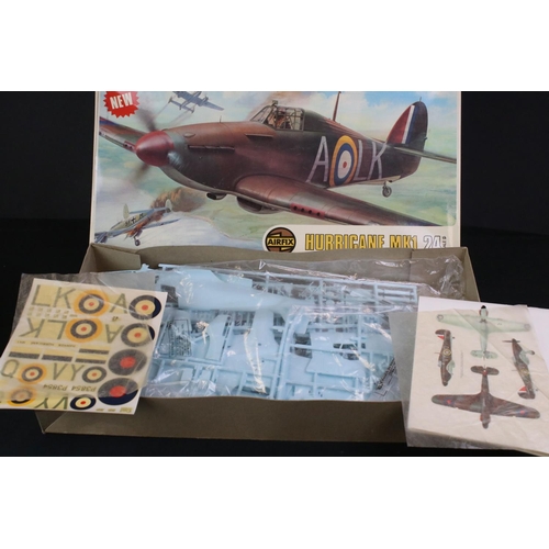 299 - Eight Boxed & unbuilt plastic model kits to include 7 x Series 3 1:72 scale (03006-7 Lockheed Hudson... 