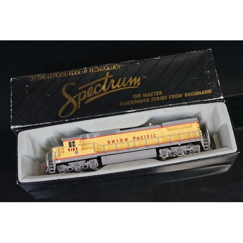 17 - Two boxed Bachmann Spectrum HO gauge locomotives to include 85002 Dash 8 40C Union Pacific #9183 and... 