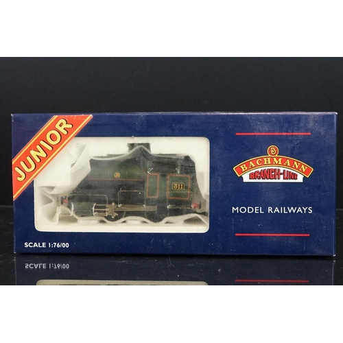 19 - 16 Boxed Bachmann OO gauge items of rolling stock featuring various wagons plus 2 x boxed Bachmann J... 