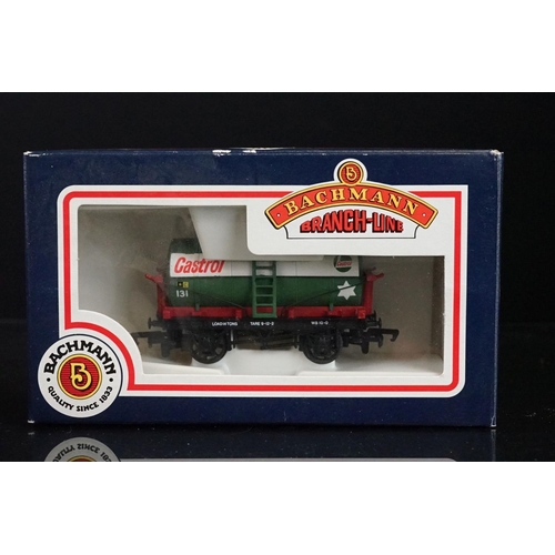 19 - 16 Boxed Bachmann OO gauge items of rolling stock featuring various wagons plus 2 x boxed Bachmann J... 