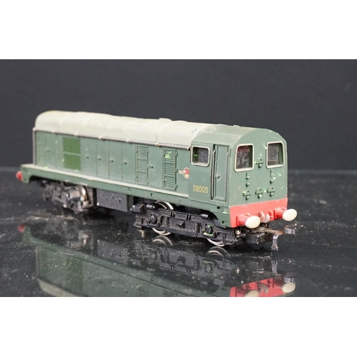 22 - Four boxed Hornby Dublo locomotives to include 8885 0-6-2 69567, L30 1,000 BHP BoBo Diesel Electric ... 