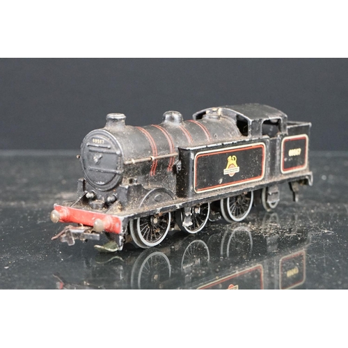 22 - Four boxed Hornby Dublo locomotives to include 8885 0-6-2 69567, L30 1,000 BHP BoBo Diesel Electric ... 