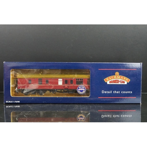 24 - Seven boxed Bachmann Blue Riband OO gauge items of rolling stock to include 4 x 39000W Mk BR WR Maro... 