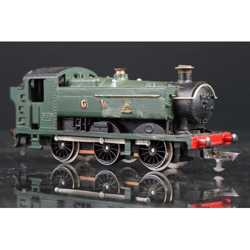 25 - Four OO gauge locomotives to include Wills Finecast GWR 2251 Class (built), TTR Britannia, unmarked ... 