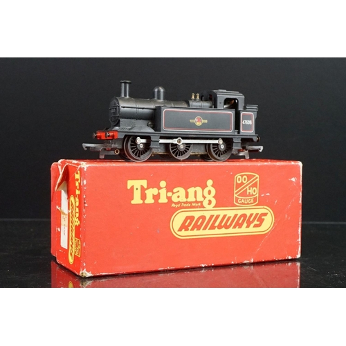 27 - Seven boxed Triang / Hornby OO gauge locomotives to include R754, R52, R758, R150S, 4-4-0 with tende... 