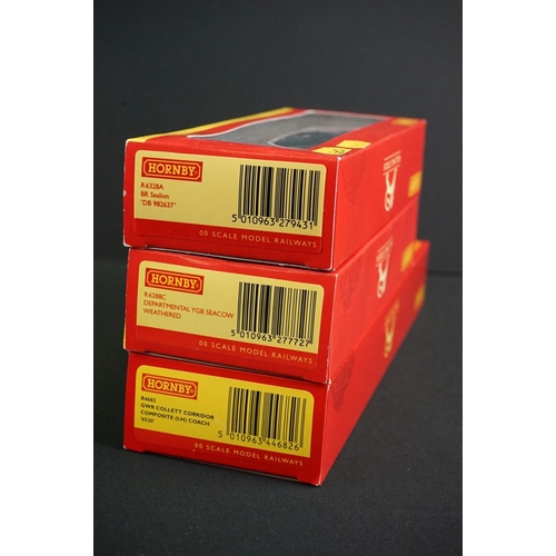 36 - 26 Boxed Hornby OO gauge items of rolling stock to include R6288C, R6412, R6328A, R6682A, R6642A etc... 