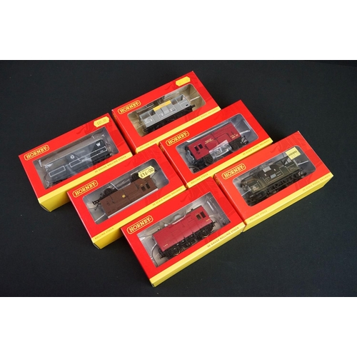 36 - 26 Boxed Hornby OO gauge items of rolling stock to include R6288C, R6412, R6328A, R6682A, R6642A etc... 