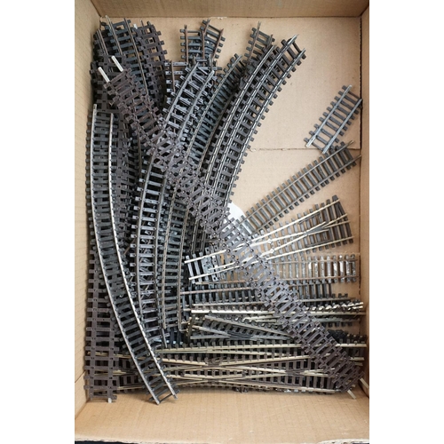 40 - Quantity of HO / OO gauge model railway to include boxed Noch Ziegelstein (unchecked but appearing g... 