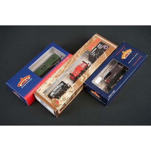 43 - 22 Boxed Bachmann OO gauge items of rolling stock to include 30625A Virgin Voyager Extra Car, 37075T... 