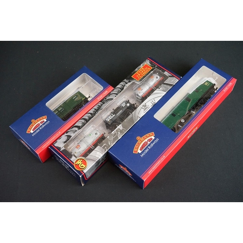 43 - 22 Boxed Bachmann OO gauge items of rolling stock to include 30625A Virgin Voyager Extra Car, 37075T... 