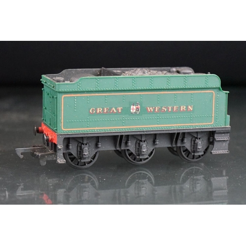 96 - Three boxed OO gauge locomotives to include 2 x Hornby (R041 GWR Pannier Tank Loco & R077 GWR 0-4-0)... 