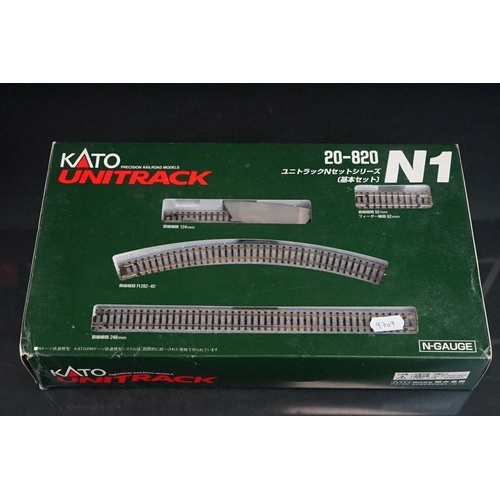 98 - Two boxed Kato Unitrack sets to include 20820 N1 & 20832 K2 plus 3 x cased Kato N gauge items of rol... 