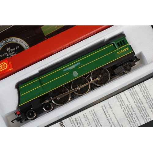 108 - Four boxed Hornby OO gauge locomotives to include R372 LNER Class A4 Loco Seagull, R374 SR Battle of... 