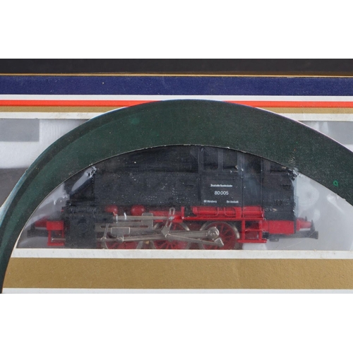 112 - Boxed Lima OO gauge Golden Series 109726G Nebenbahn Personenzug train pack