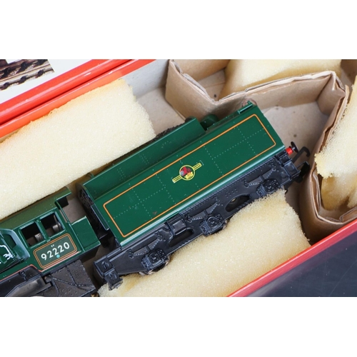 113 - Two boxed OO gauge locomotives to include Triang Hornby R861 BR 2-10-0 Evening Star and Hornby R859 ... 