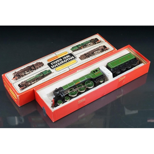 113 - Two boxed OO gauge locomotives to include Triang Hornby R861 BR 2-10-0 Evening Star and Hornby R859 ... 