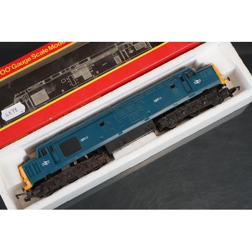 114 - Three boxed Hornby OO gauge locomotives to include R074 Hymek Diesel Loco, R751 BR Co Co Diesel Elec... 