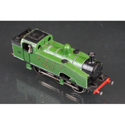 126 - Boxed Triang Wrenn 2218 Tank 80033 Locomotive in black plus Hornby Dublo Sir Daniel Gooch (incorrect... 