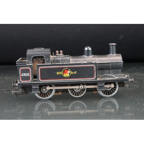 127 - Two Triang OO gauge locomotives to include Princess Elizabeth & R52 0-6-0 BR in black