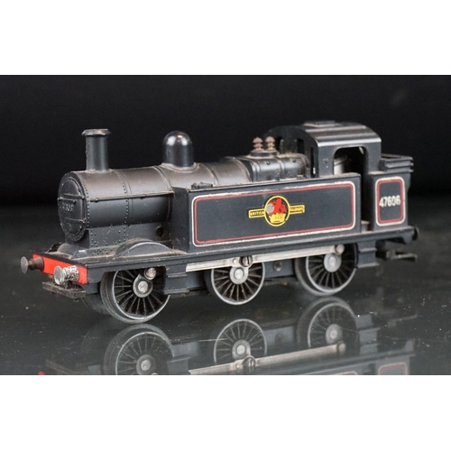 127 - Two Triang OO gauge locomotives to include Princess Elizabeth & R52 0-6-0 BR in black