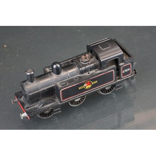 127 - Two Triang OO gauge locomotives to include Princess Elizabeth & R52 0-6-0 BR in black