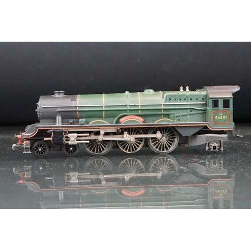 127 - Two Triang OO gauge locomotives to include Princess Elizabeth & R52 0-6-0 BR in black