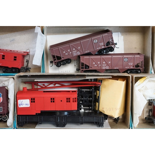 140 - Collection of HO gauge items of rolling stock contained in 24 x Athearn boxes, a couple of additiona... 