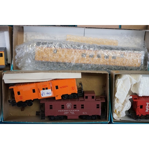 140 - Collection of HO gauge items of rolling stock contained in 24 x Athearn boxes, a couple of additiona... 